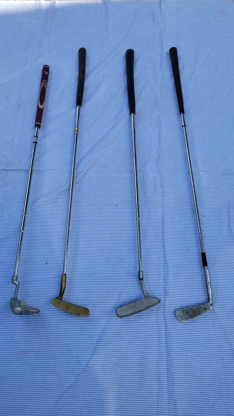 Set of 4 Golf Putters  2 Left & 2 Right-$10 each