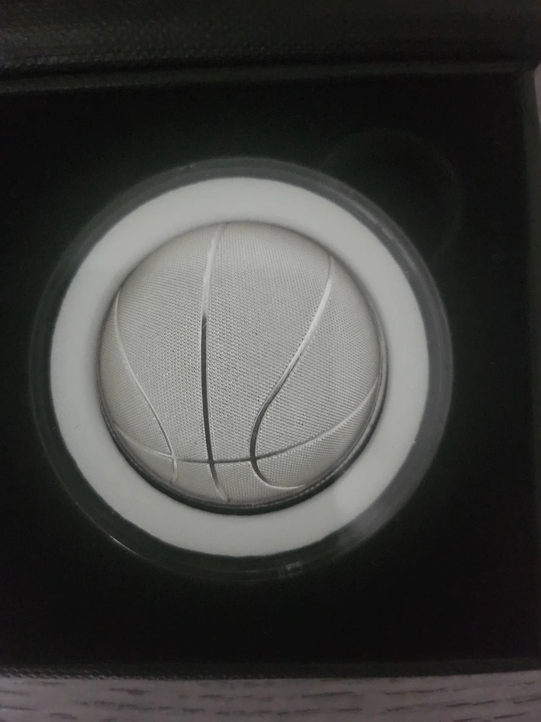 1 Troy Ounce 999 Fine Silver Domed Basketball Round - photo 2