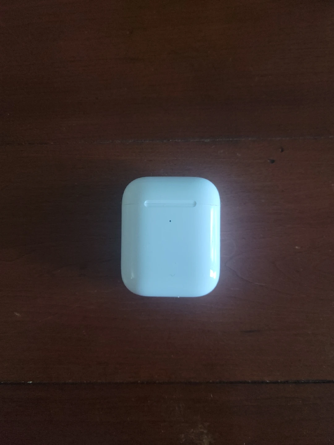 Apple AirPods (2nd Generation) Charging Case with Earbuds