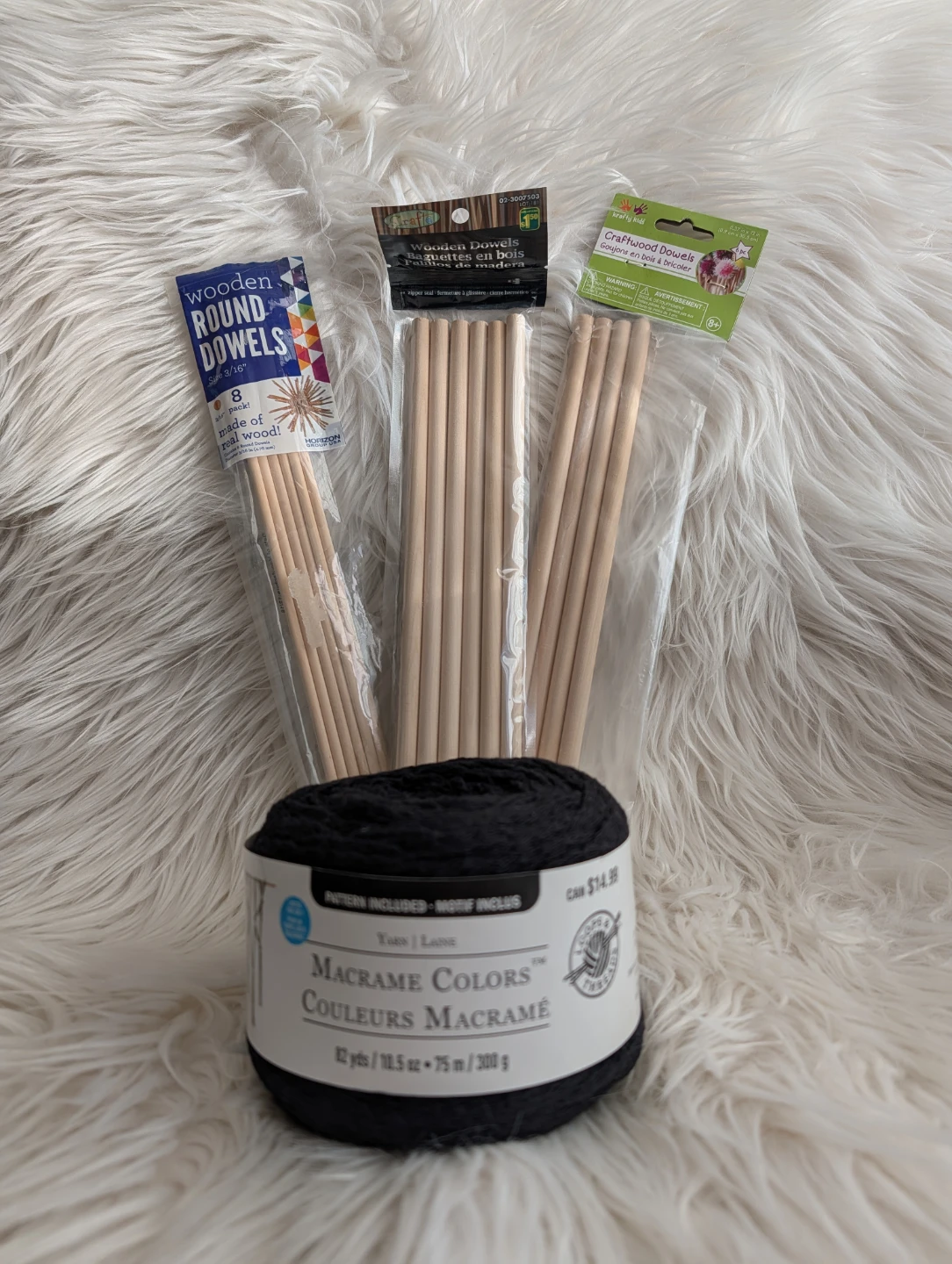 Macrame Yarn and Wooden Dowels Craft Bundle - photo 2
