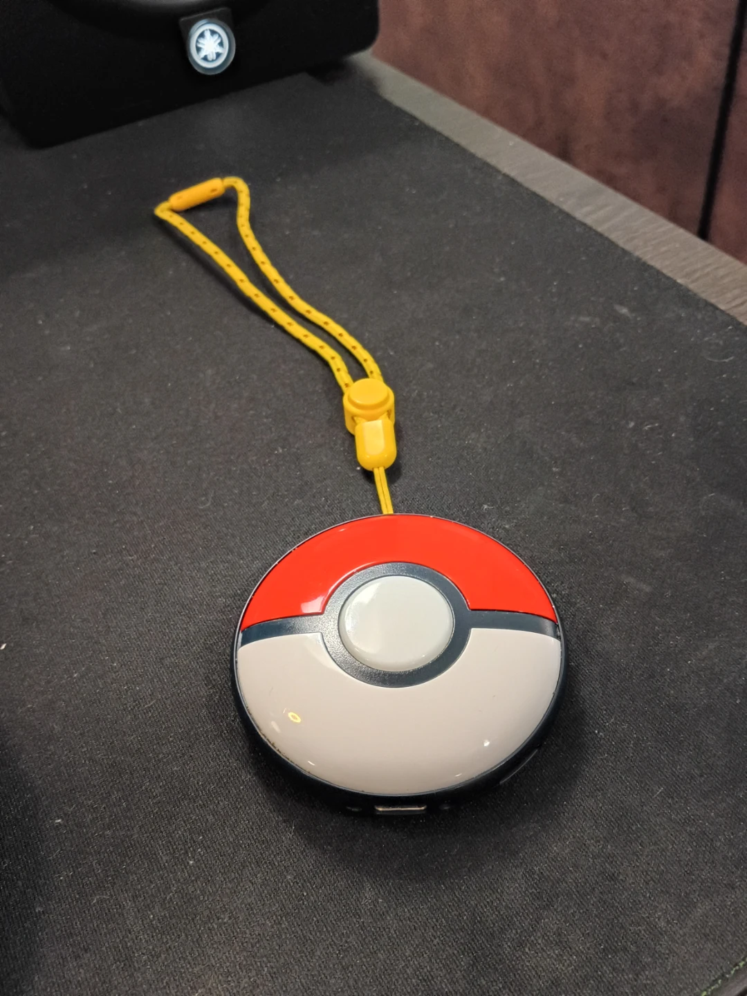 Pokemon Pokeball Plus +
