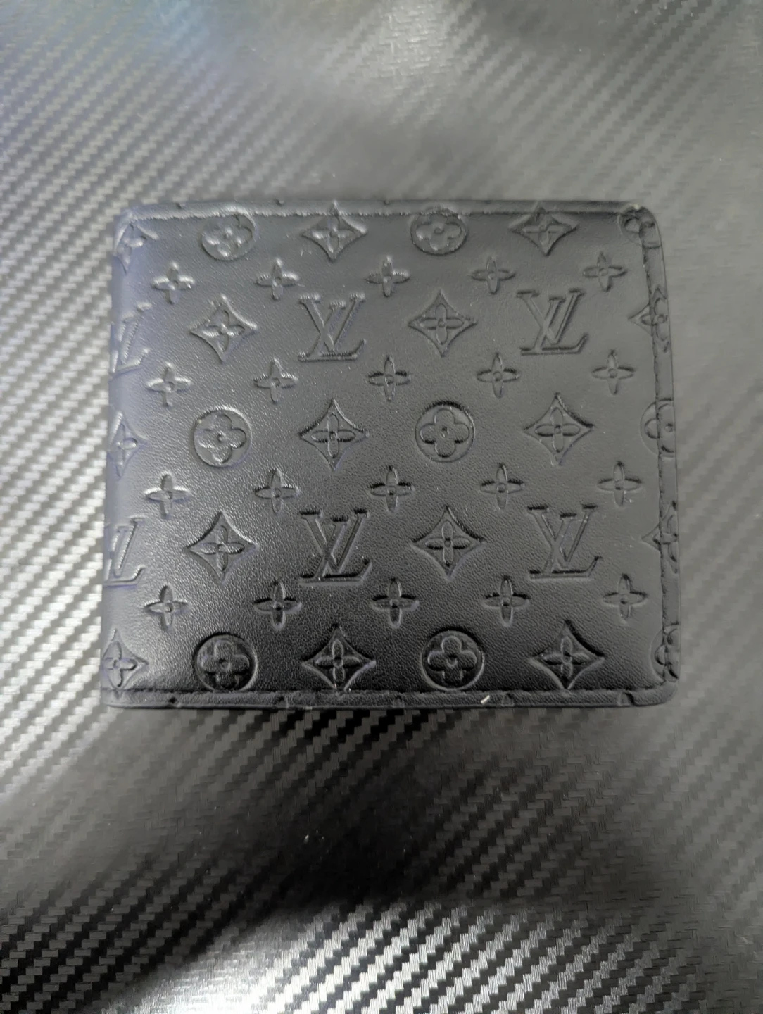 (40) Louis Vuitton Bifold Wallet - Black Monogram