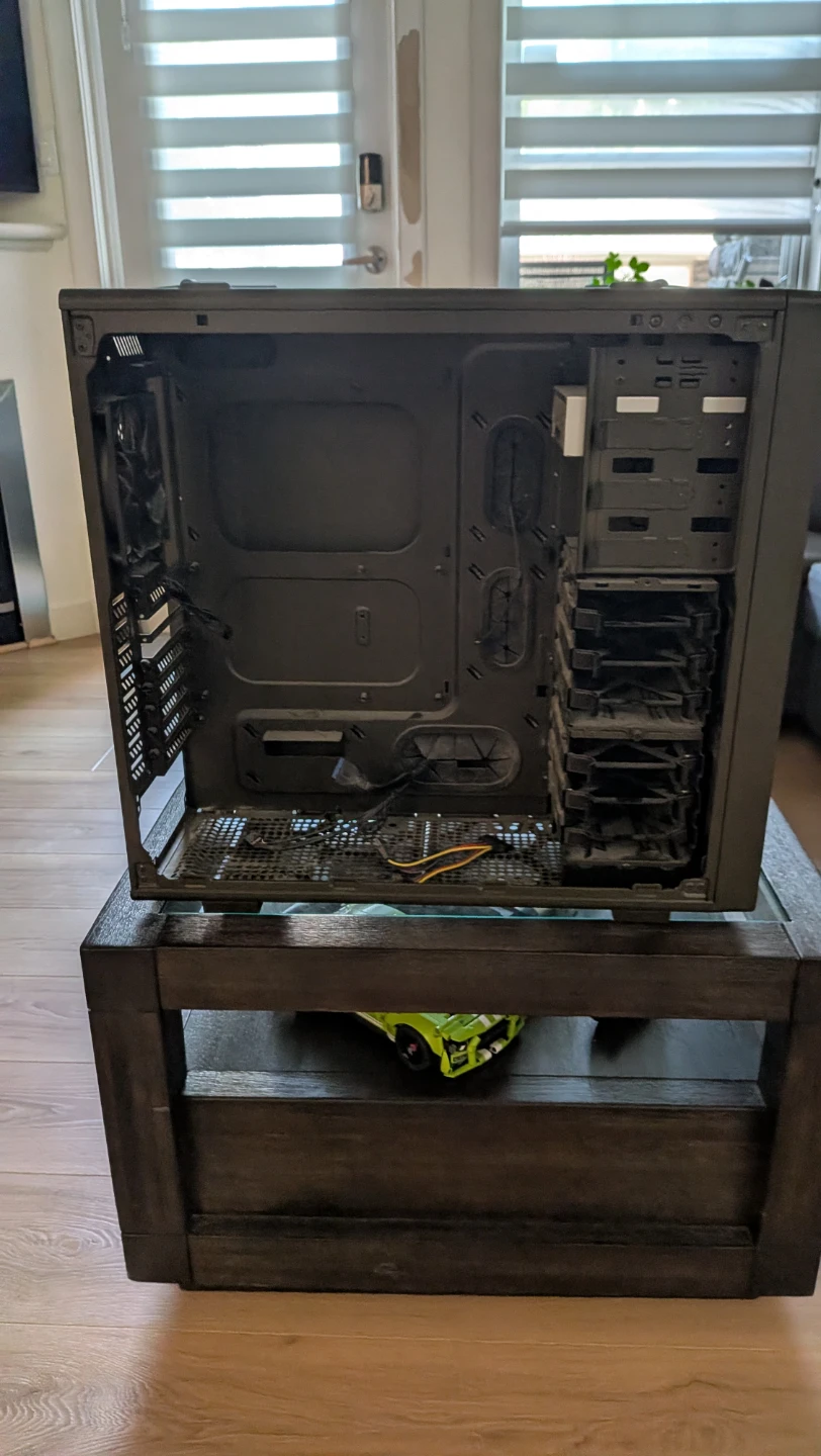 Corsair C70 PC case military green - photo 3