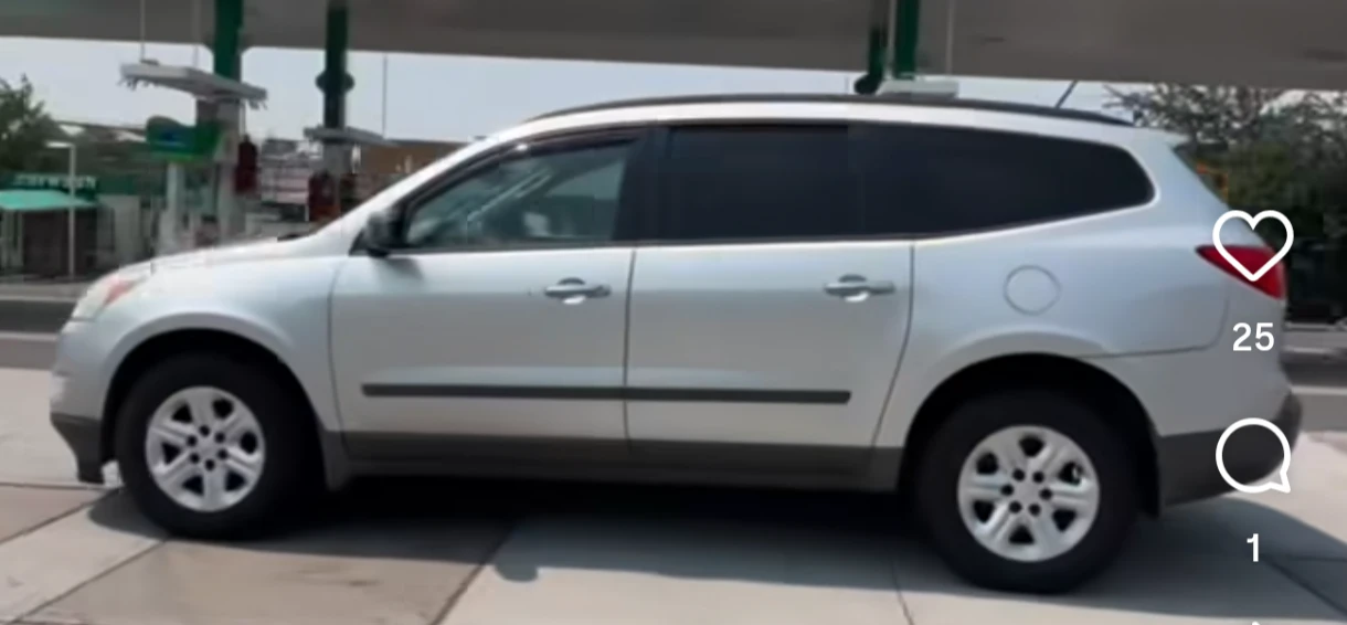 2012 Chevy Traverse - photo 2