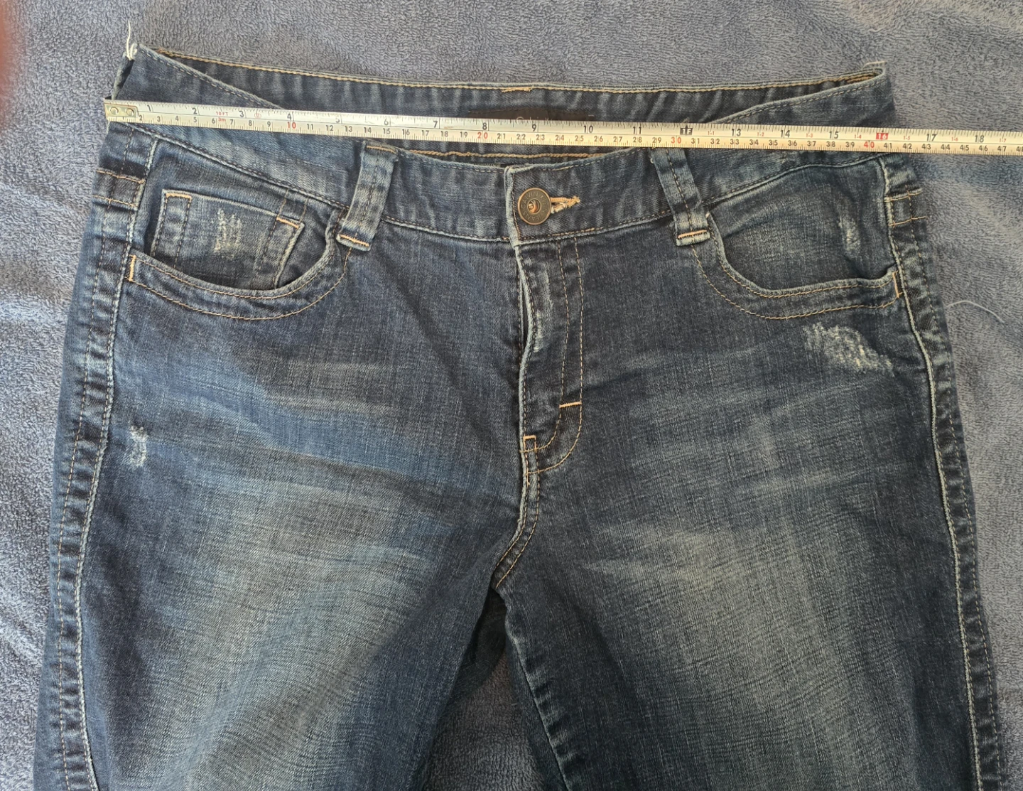 Calvin Klein Cropped And Customized Jeans - photo 3