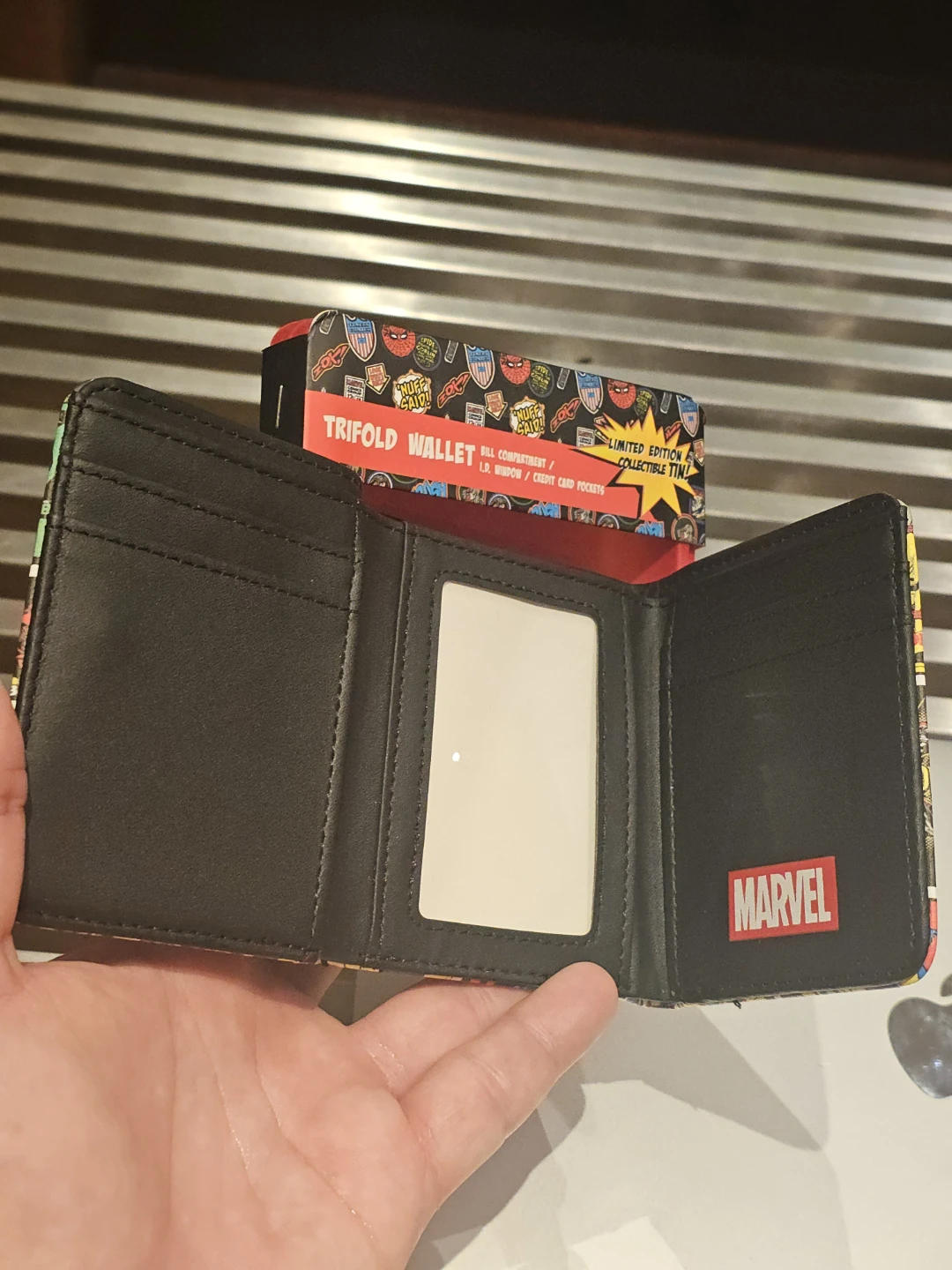 Marvel Comics Trifold Wallet - photo 3