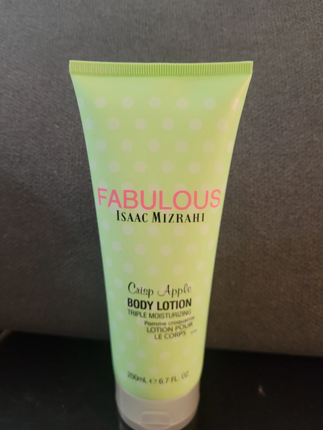Isaac Mizrahi Fabulous Crisp Apple Body Lotion 200ml