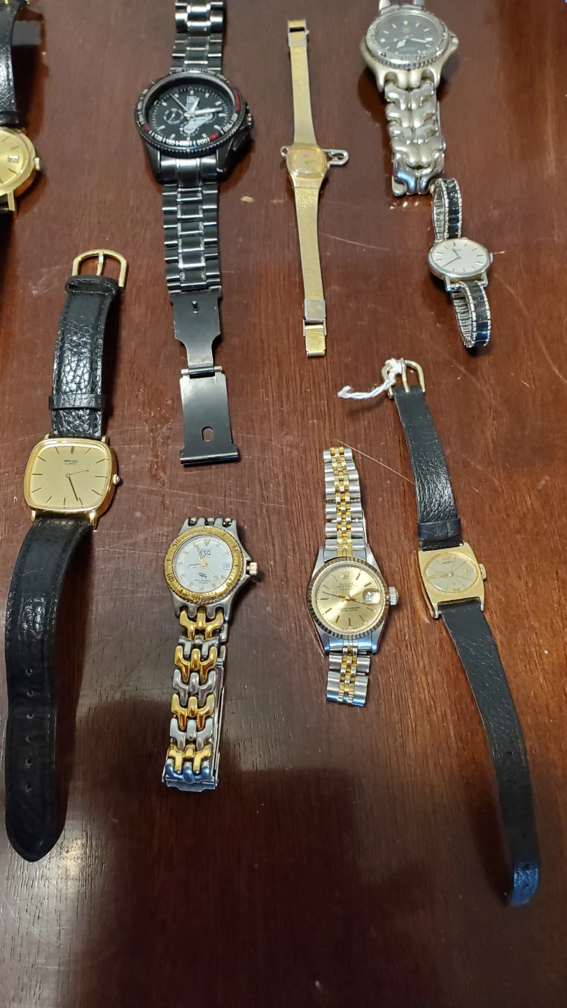 Assorted Men's and Women's Watches - photo 2