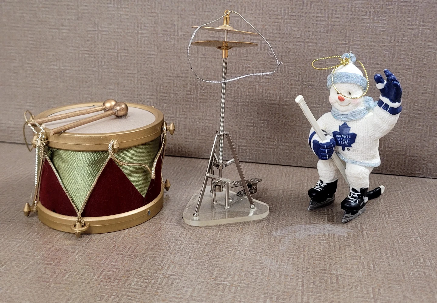 Toronto Maple Leafs Hockey Ornament Set, bingo