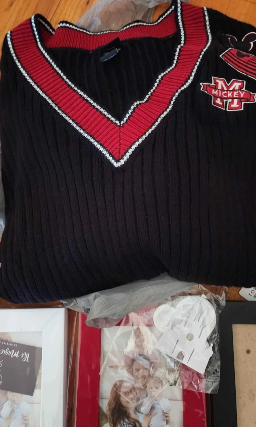 Mickey Mouse  club Sweater with picture frames - photo 3