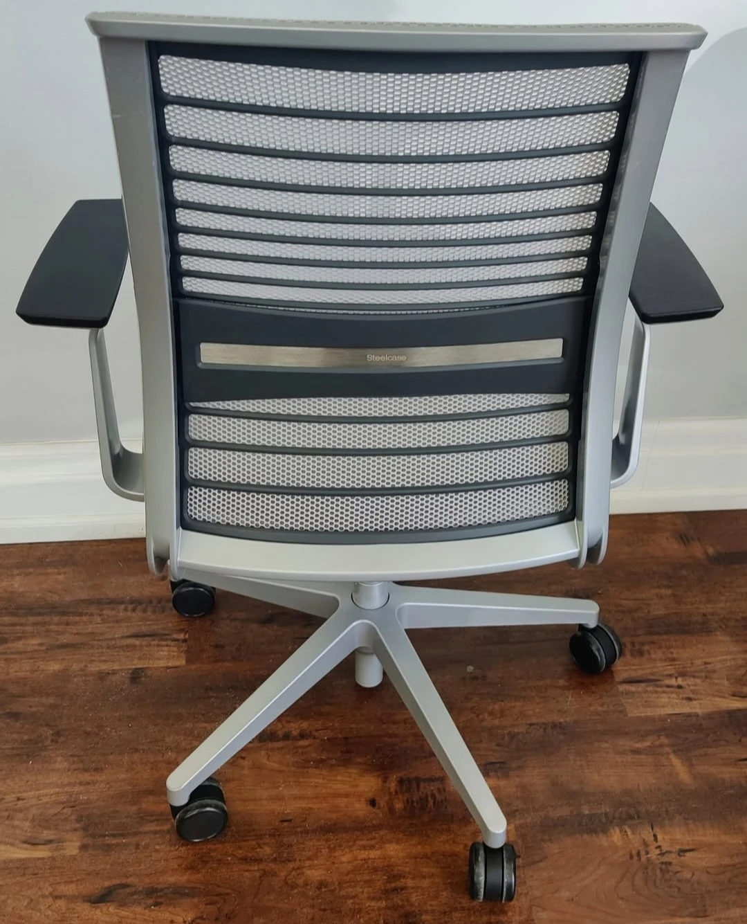 USED* Steelcase Think V2 - photo 4