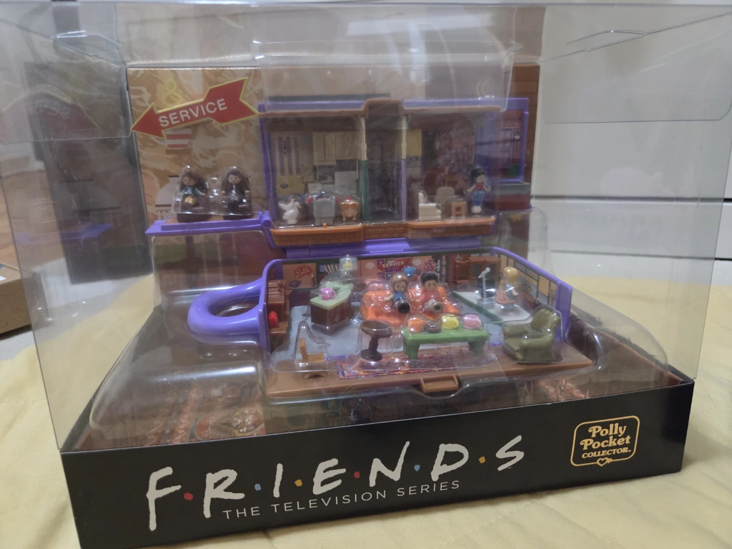 Polly Pocket Friends The Television Series Central Perk Playset