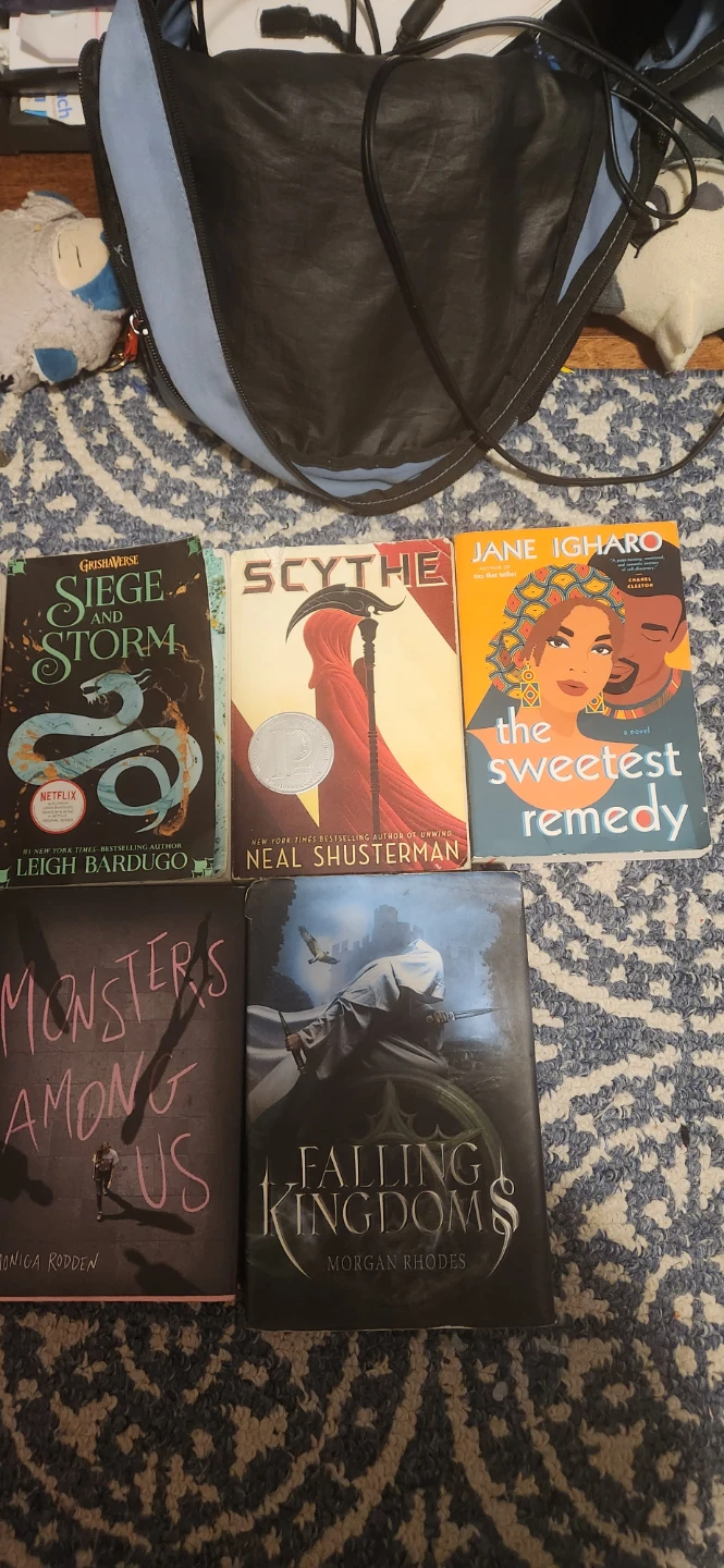 Selling Books ive already read - photo 2