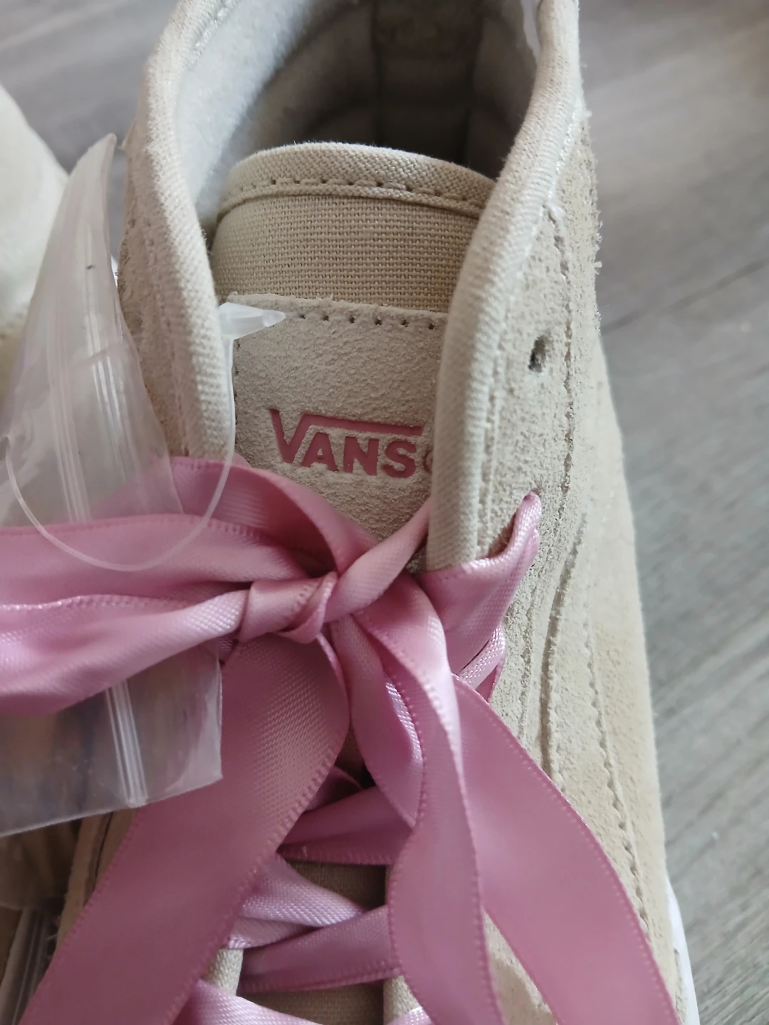 Vans Suede Sk8-Hi Platform Shoes with Pink Ribbon Laces - photo 2