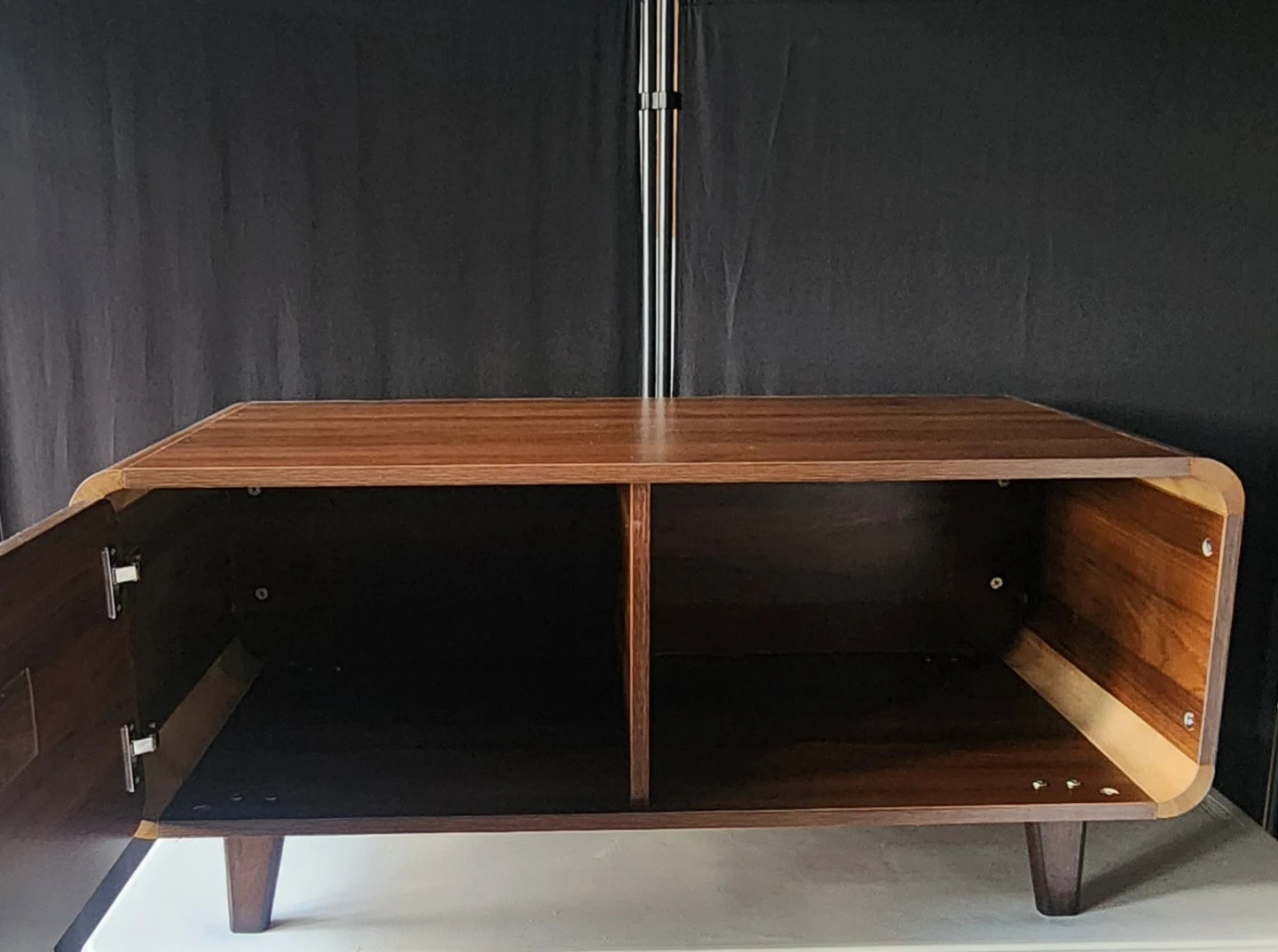 Modern Wooden Coffee Table with Storage - Brand New - photo 2