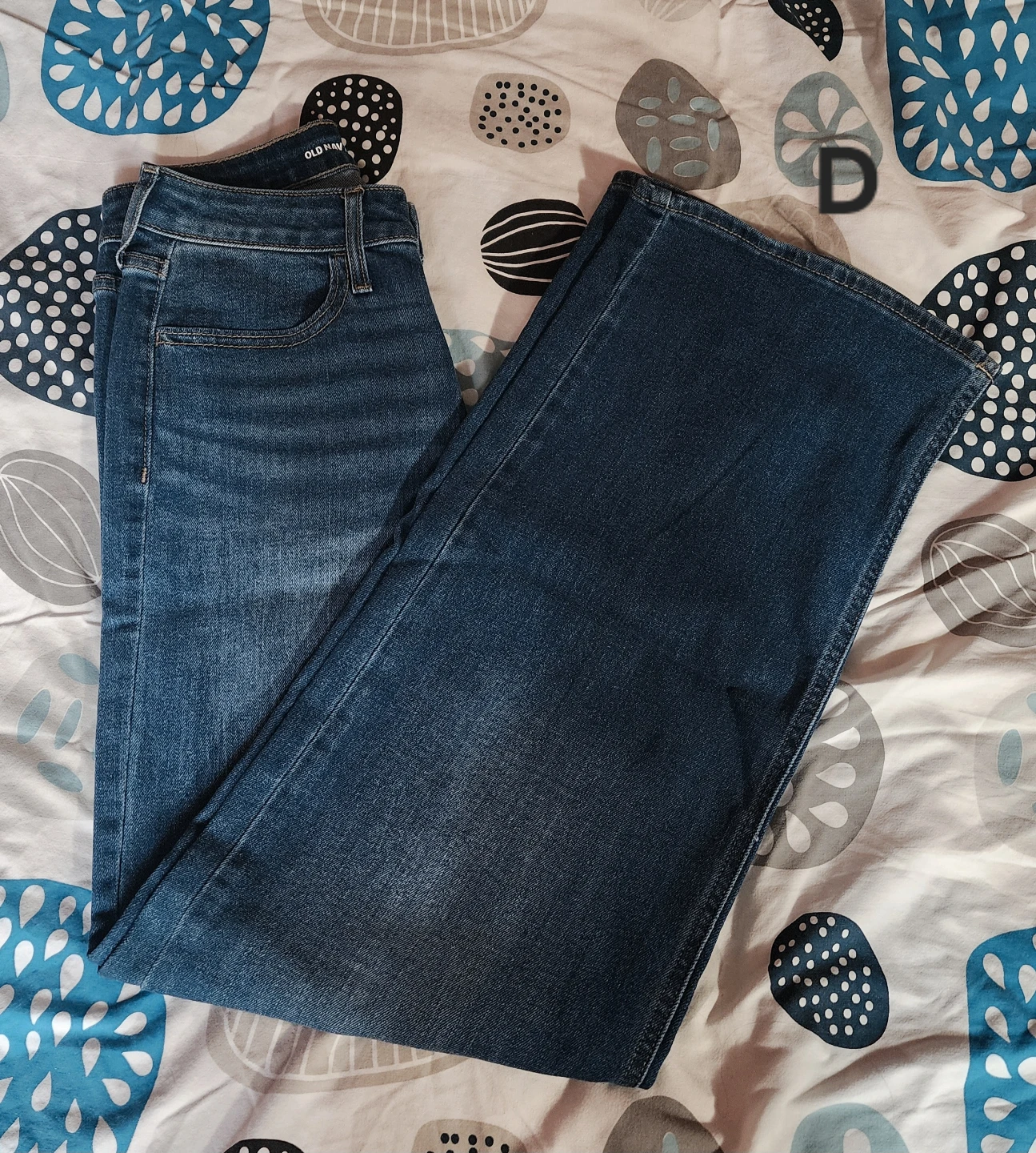 Wide-leg jeans