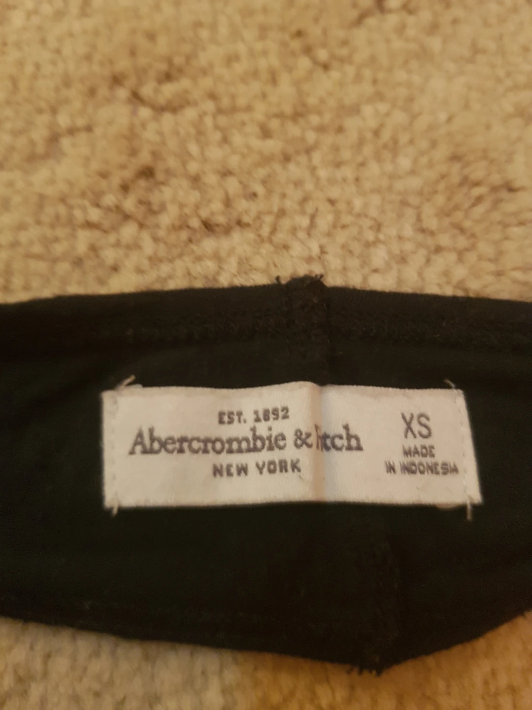 Abercrombie T-Shirt with Back Cutout - photo 2