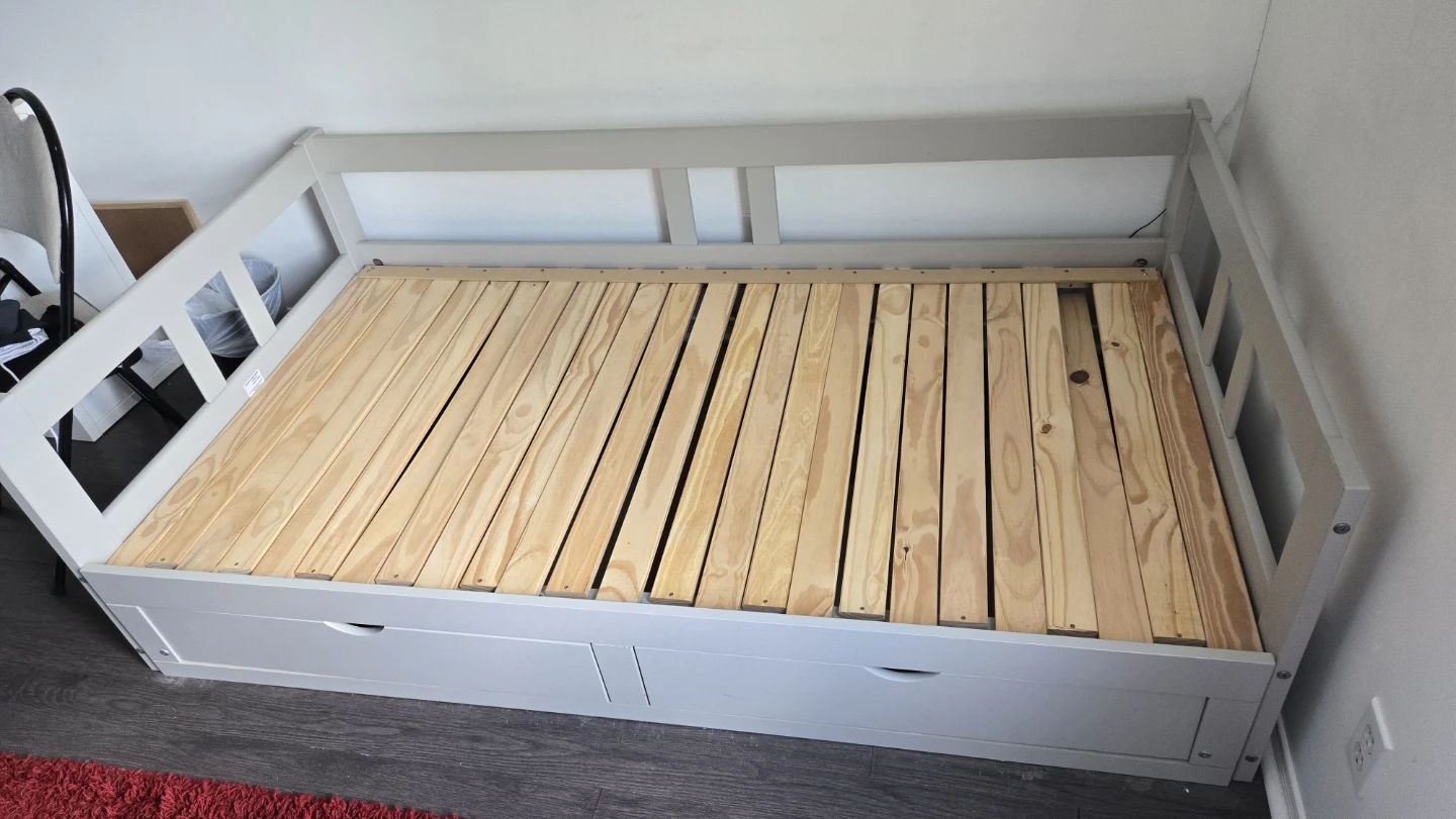 Grey Single Daybed Extendable to a Double with Storage Drawers - photo 4