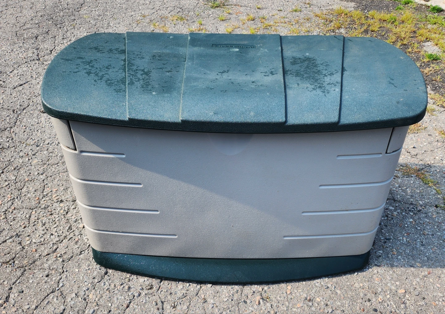 Rubbermaid Deck Box.