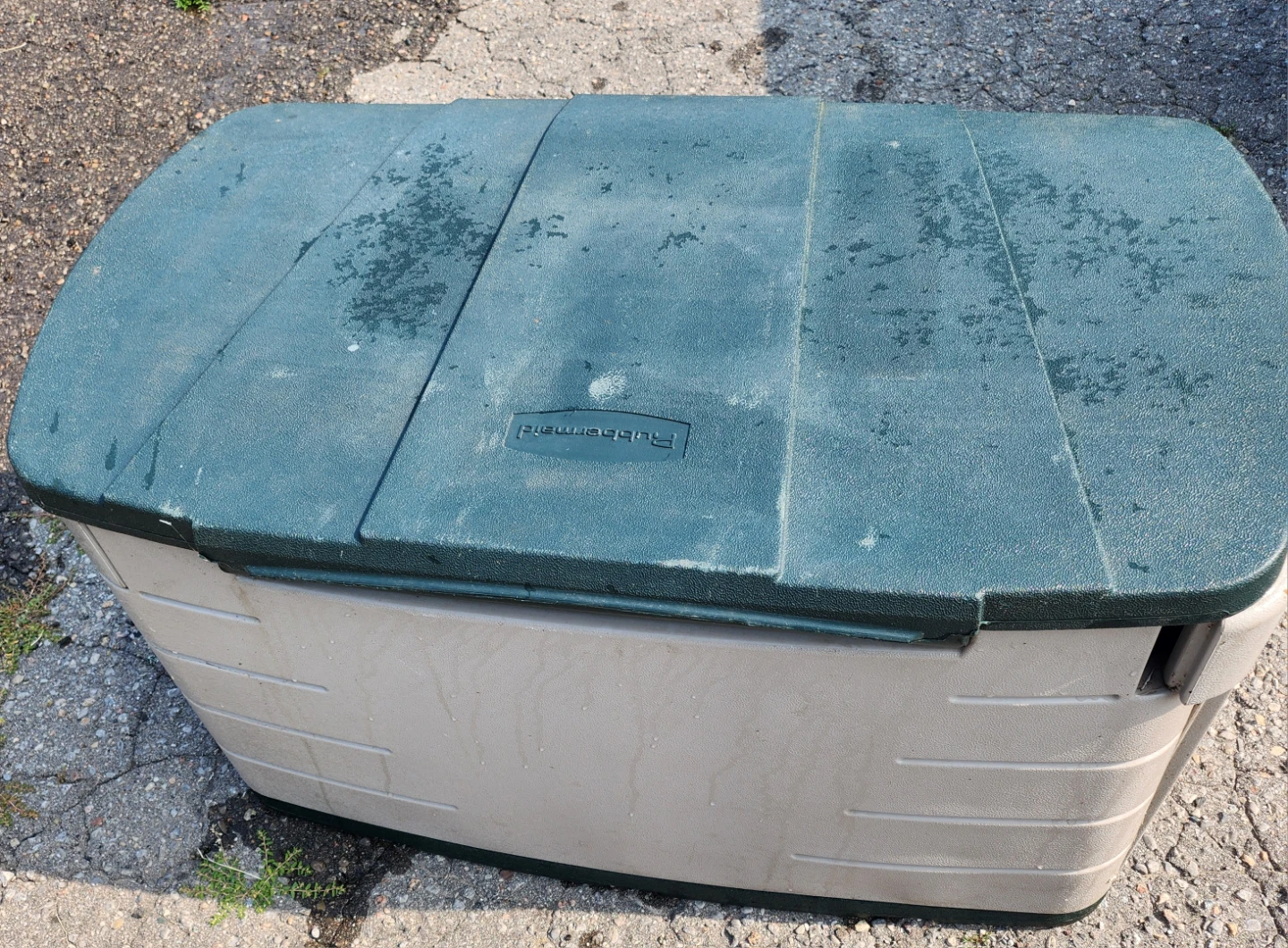 Rubbermaid Deck Box. - photo 4