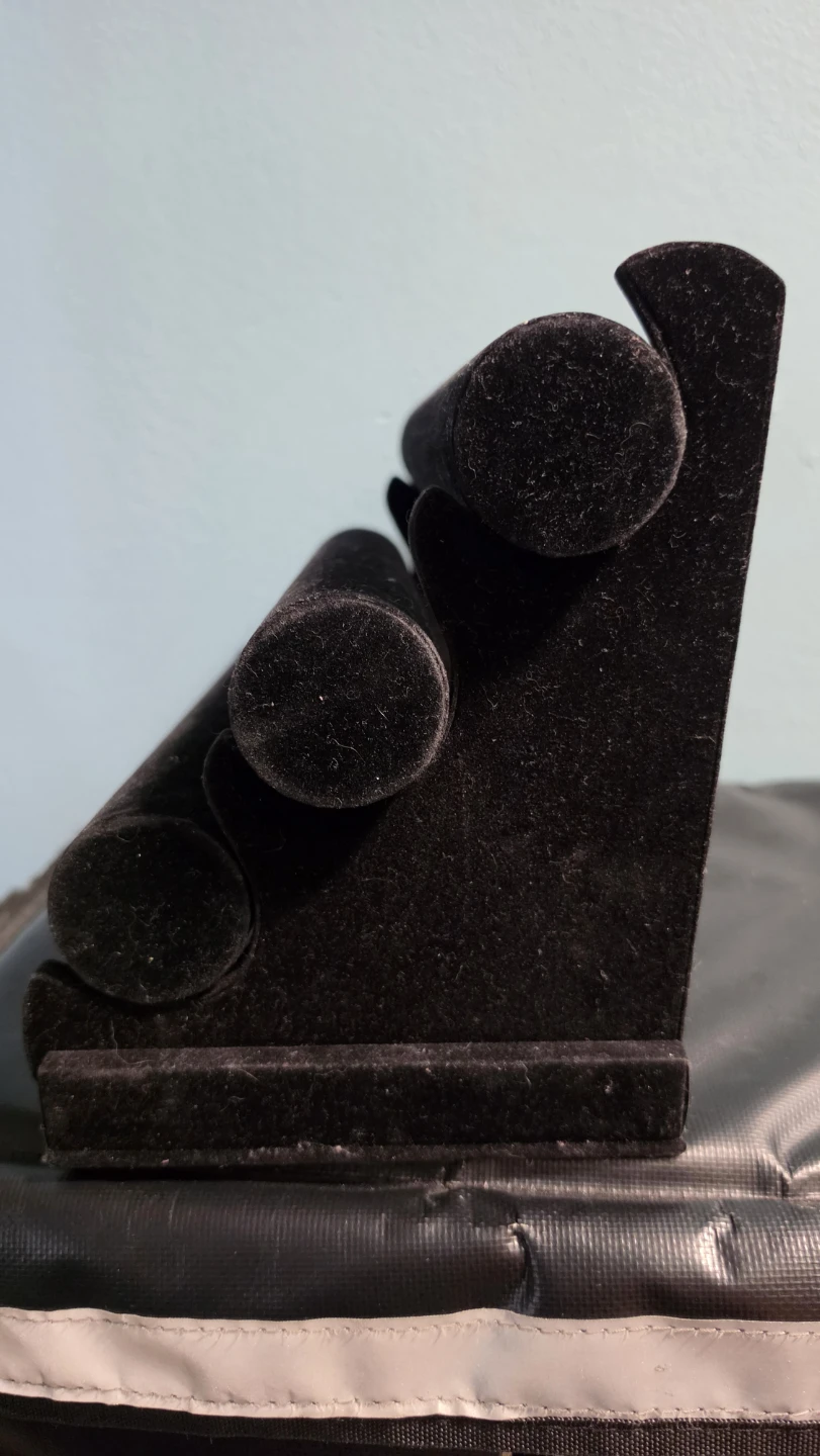 Black Velvet Bracelet Holder Stand - photo 3