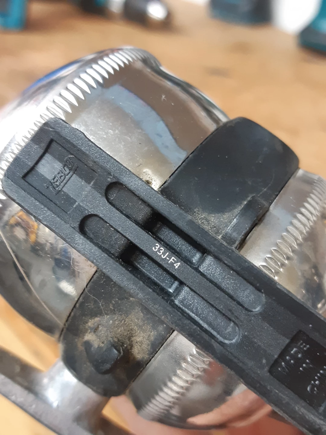Vintage Zebco 33 spincast fishing reel - photo 2