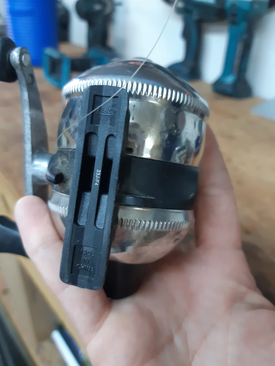 Vintage Zebco 33 spincast fishing reel - photo 3