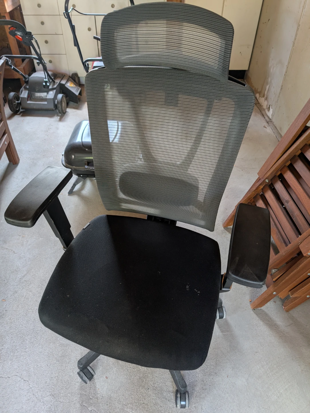 Ergonomic Mesh Office Chair