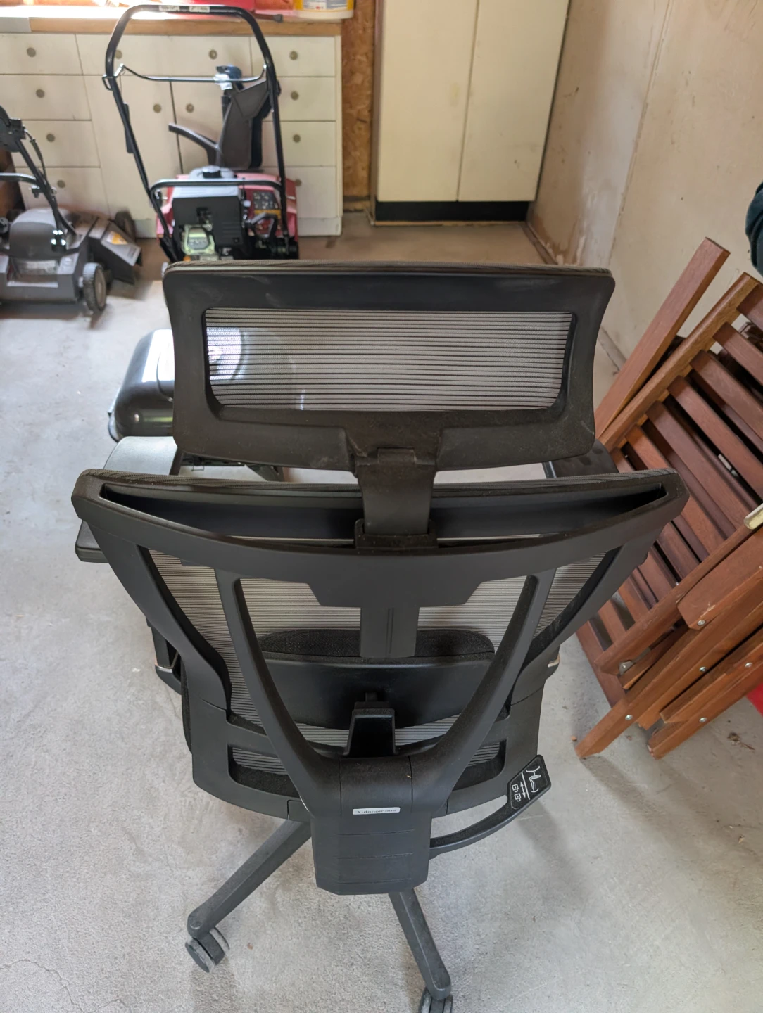 Ergonomic Mesh Office Chair - photo 2