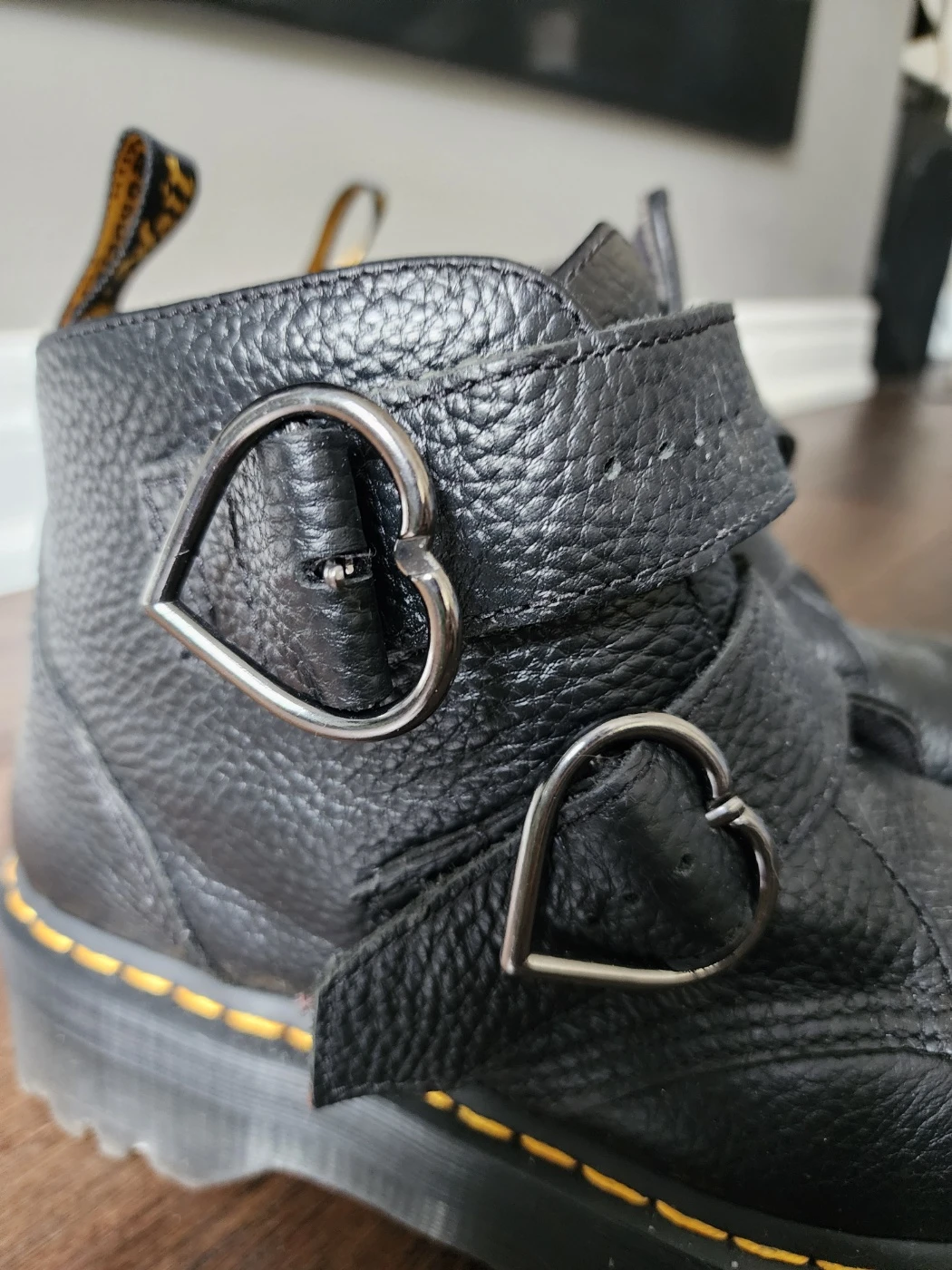 FLASH SALE: Women's. DR. Martens - photo 3