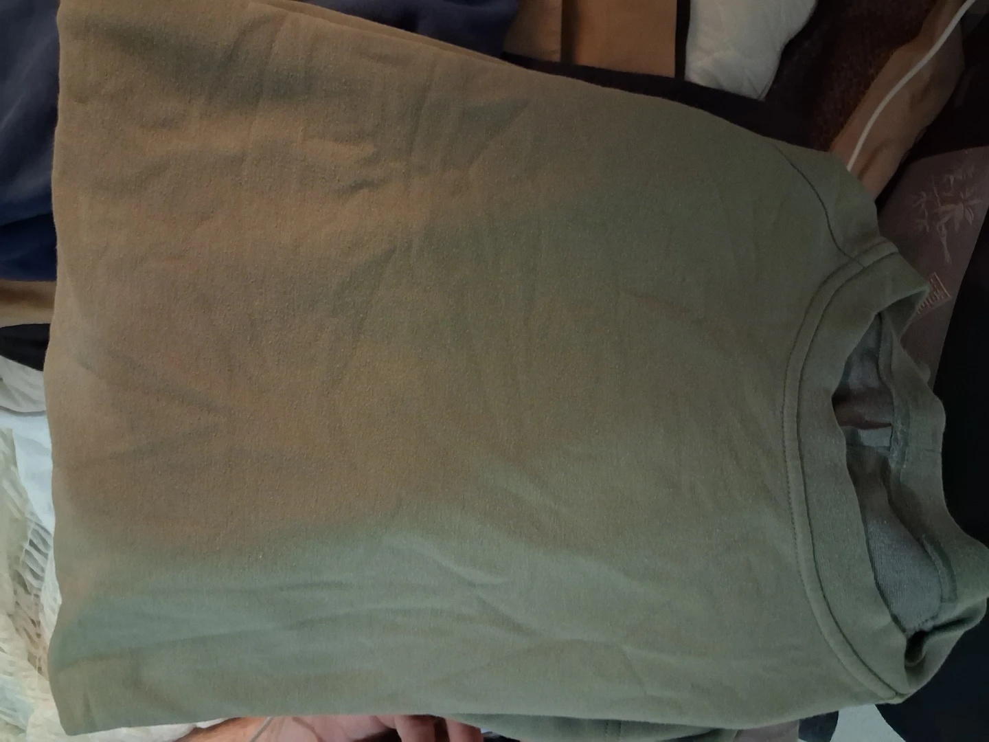 Men's lulu lemon sweater