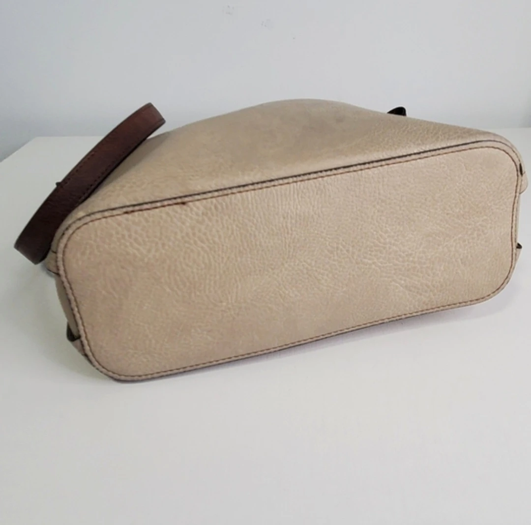Denver  Hayes Crossbody Bag - Beige - photo 3