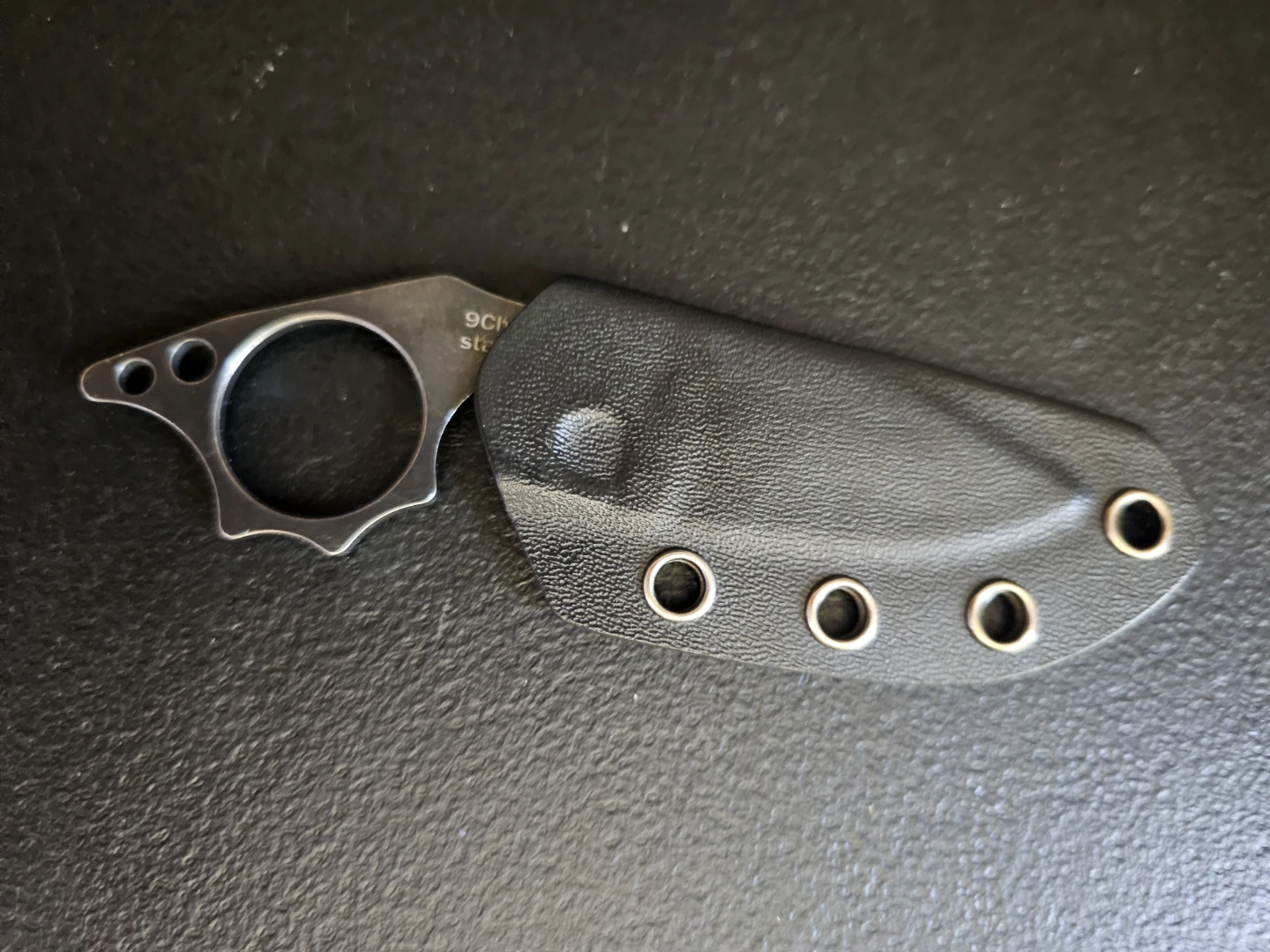 Thumb* Fixed Blade Knife