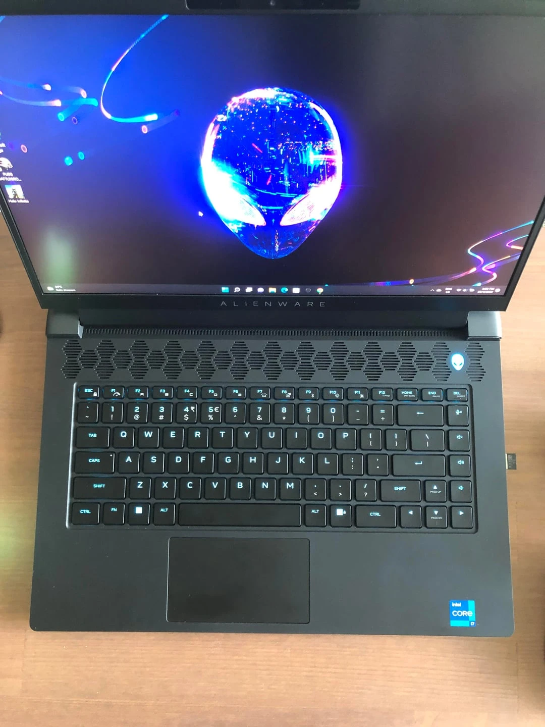 Alienwear M15 R7