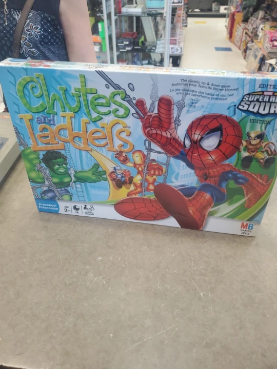 Chutes and Ladders Super Hero Squad Board Game - photo 3