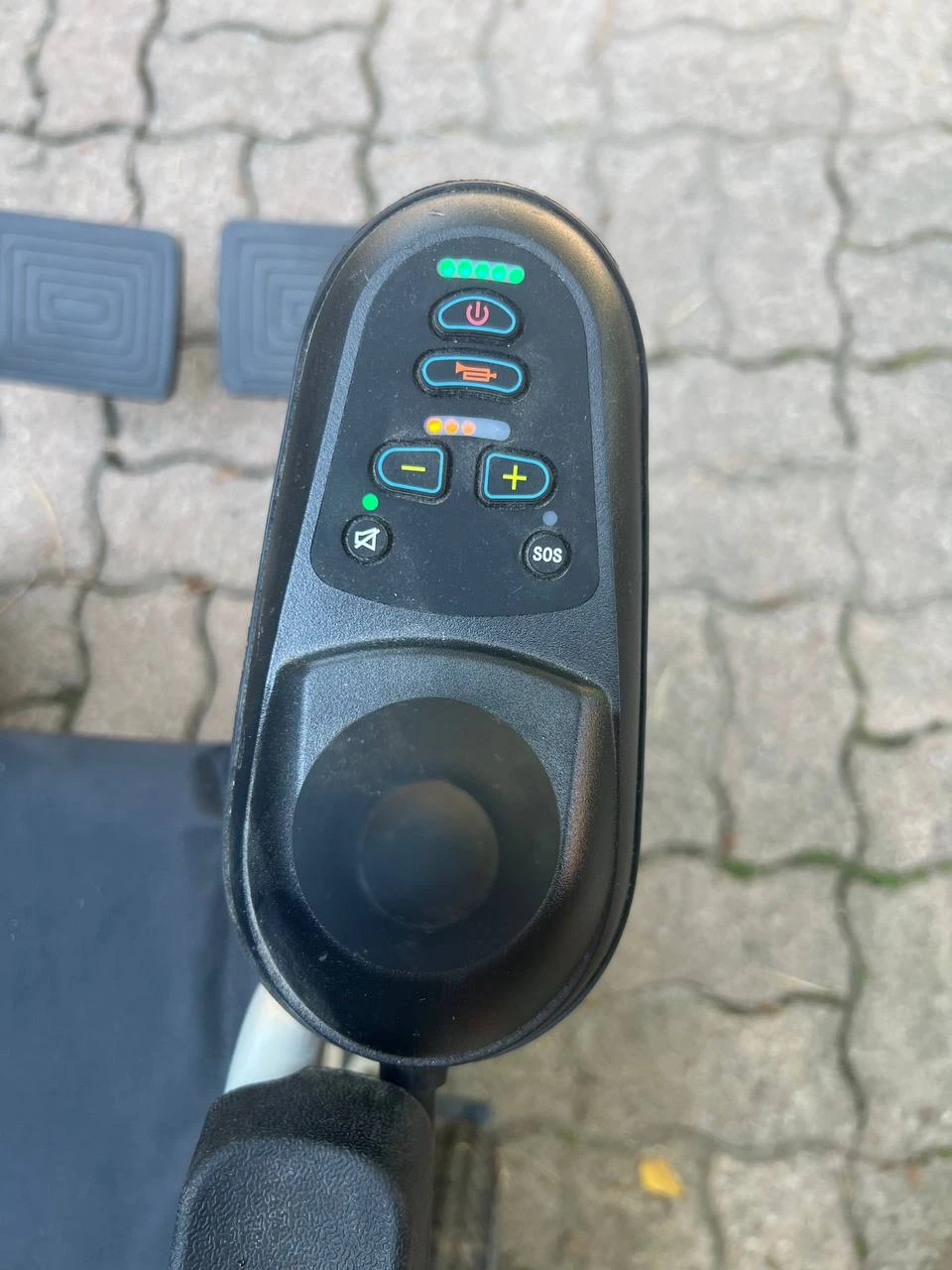 Electric Wheelchair - photo 3