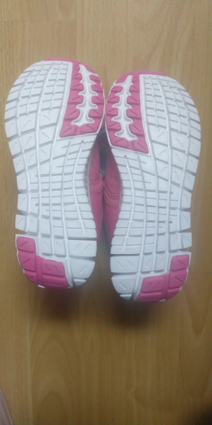 Brand new Reebok kid running shoes size US 2.5 - photo 2