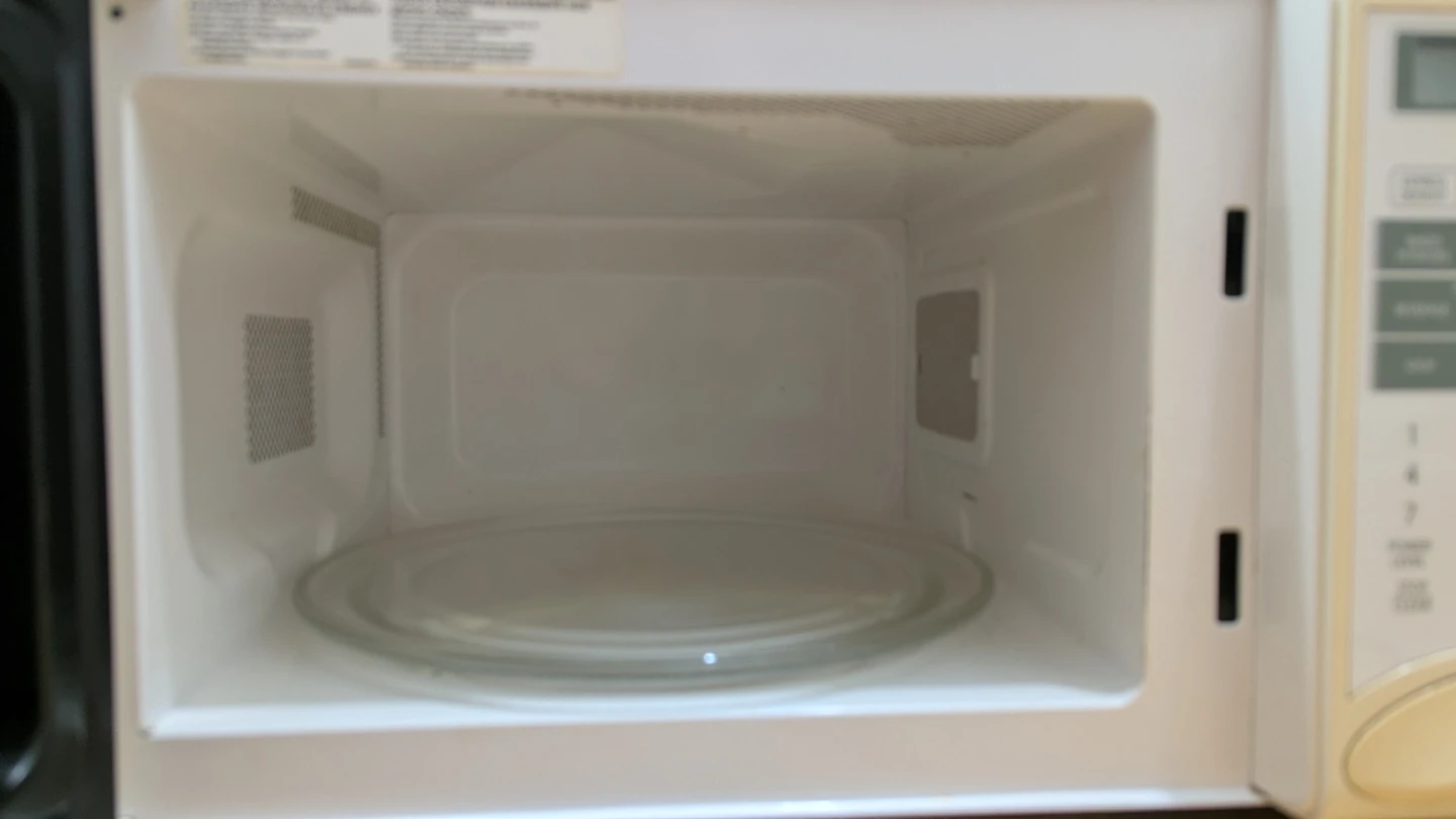 SHARP Compact Microwave 900W \ 0.9cu.ft. Countertop Oven - photo 3