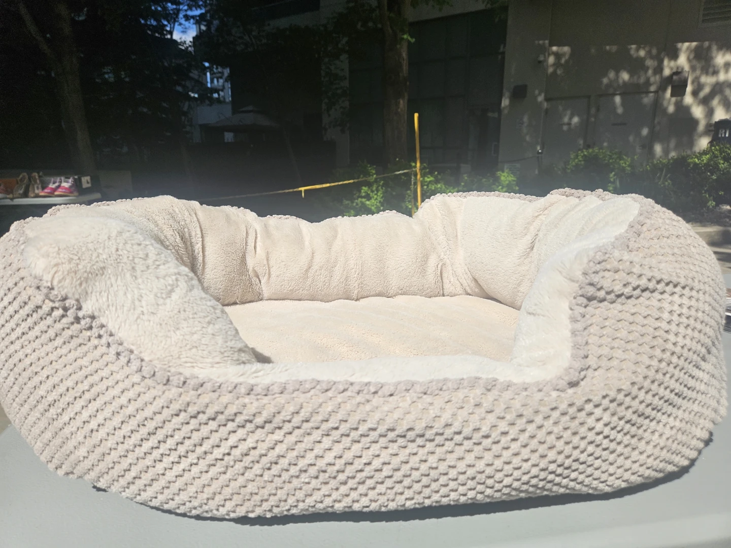 Plush Pet Bed - photo 2