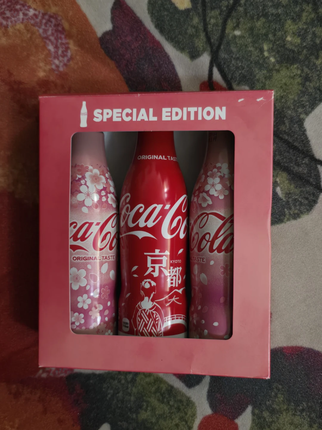 Coca-Cola Japan  Special Edition Set unopened Collectible