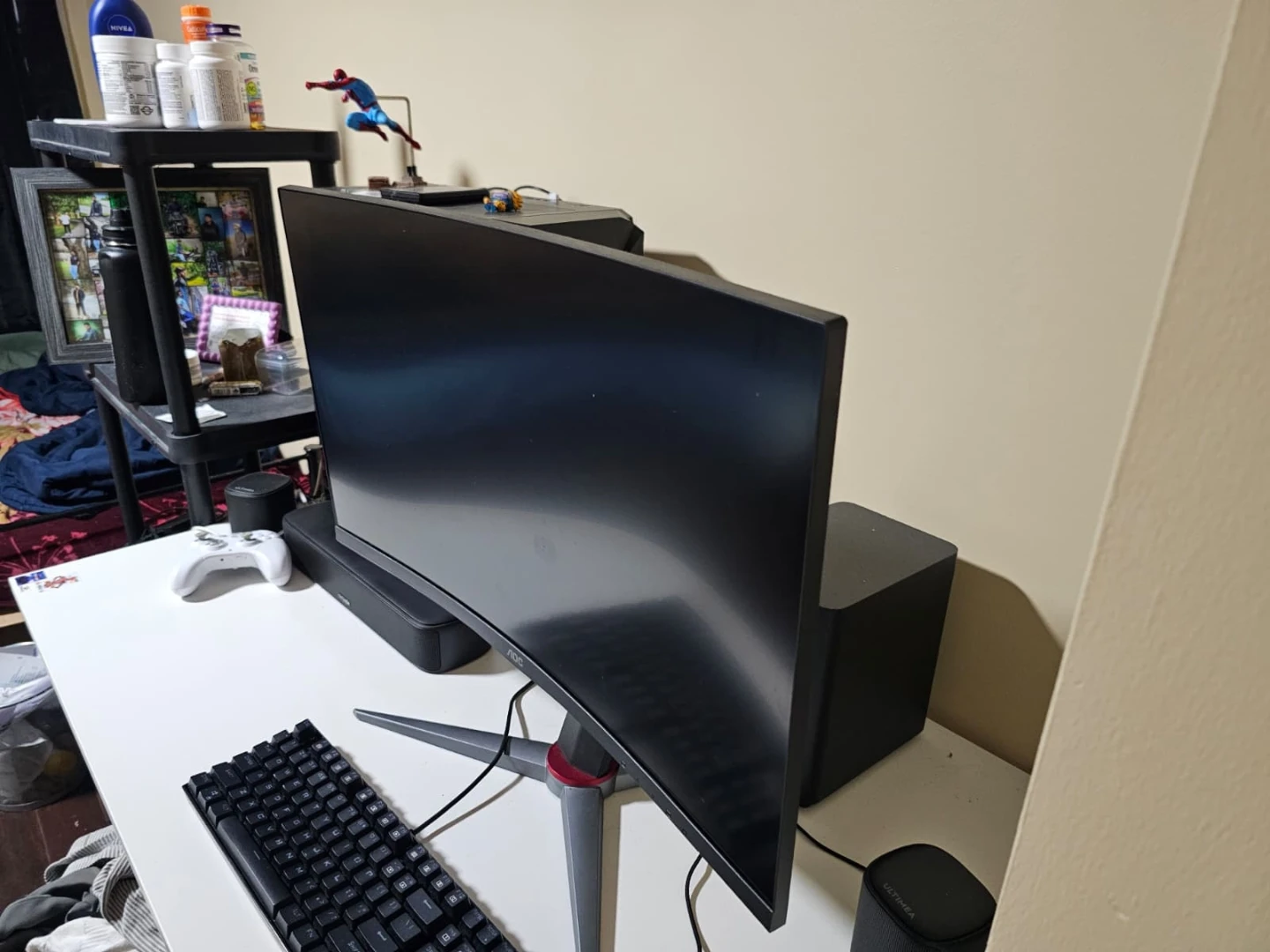 AOC Curved Gaming Monitor - photo 2