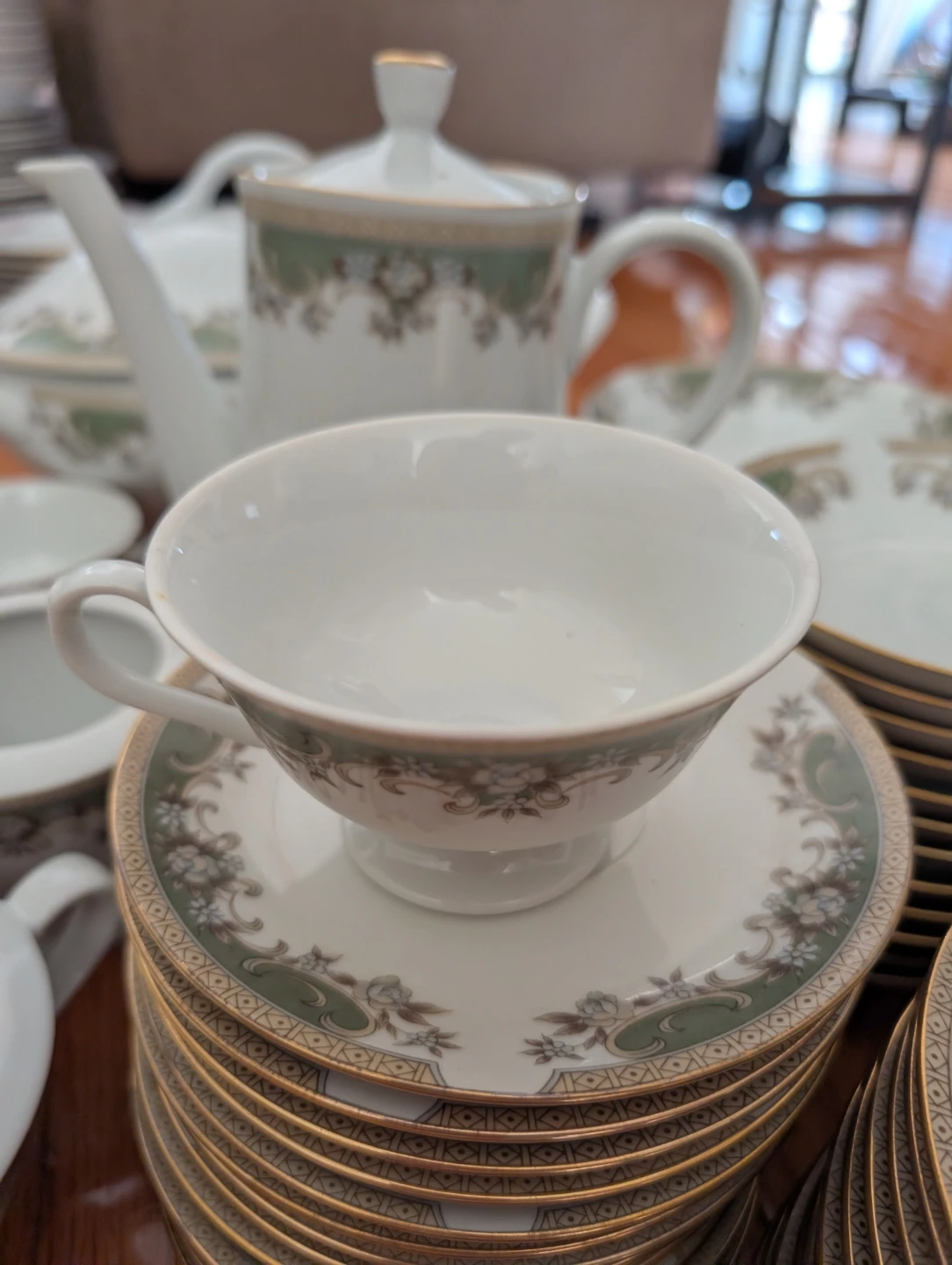 Vintage Dinnerware Set with Serving Pieces - photo 3