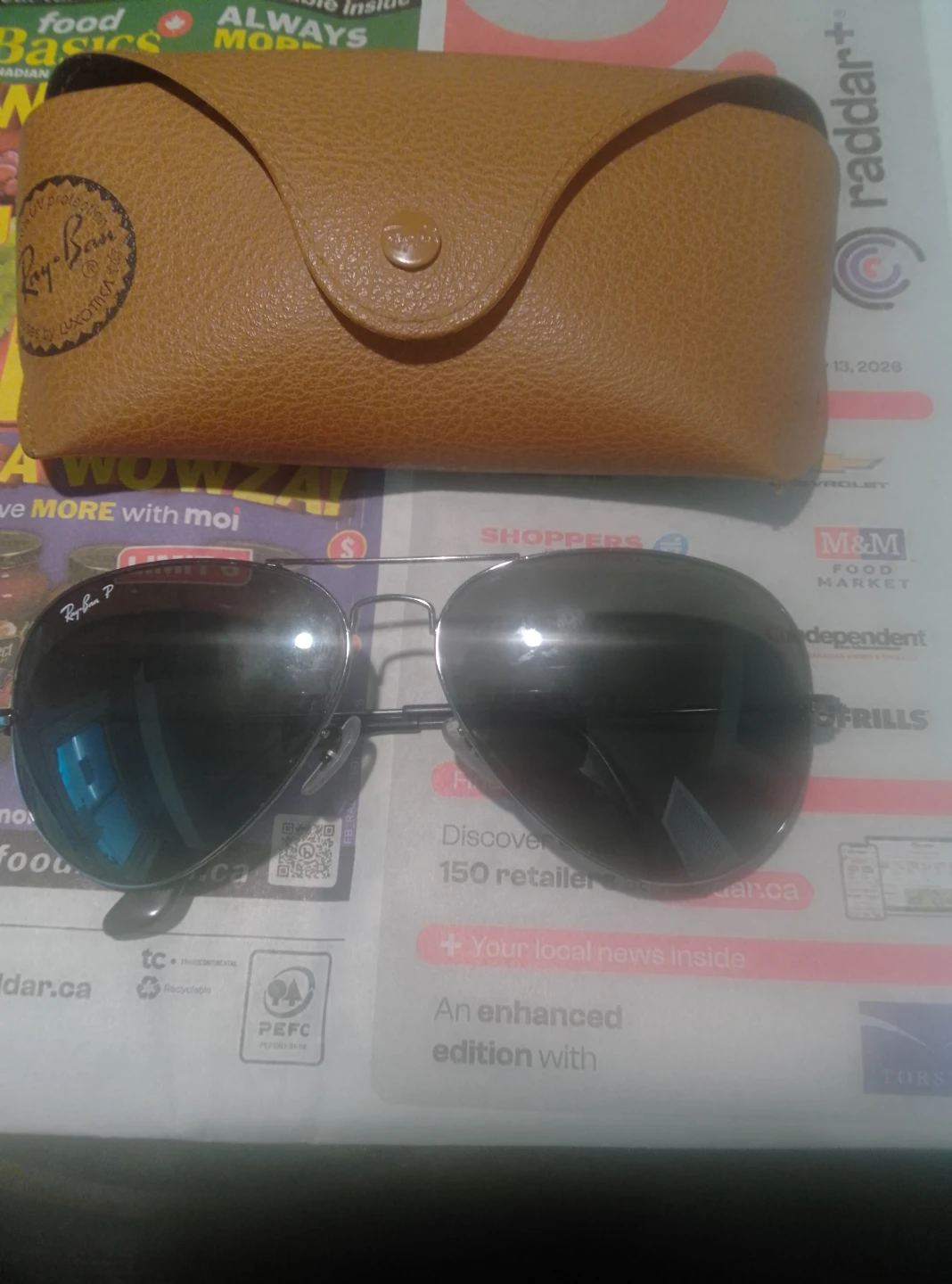 Ray-Ban Aviator Polarized Sunglasses with Case