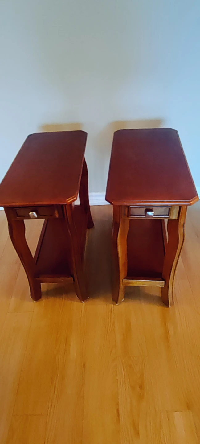 Set of 2 Wooden End Tables with Drawer