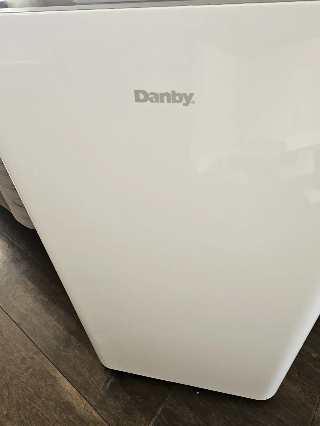 Danby Portable Air Conditioner (used like new) - photo 2