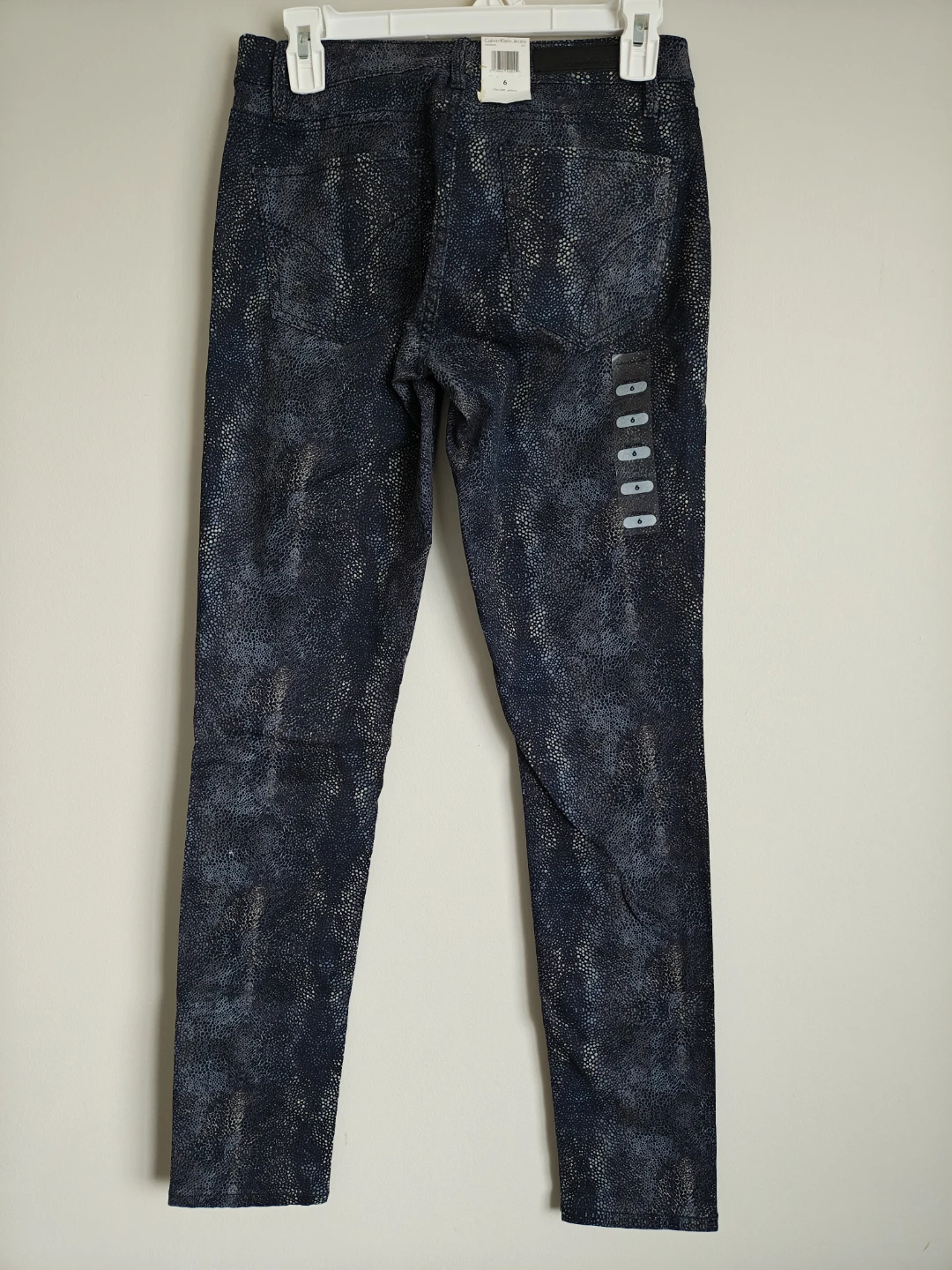 Calvin Klein Jeans Women's Snake Print Skinny Pants Size 6 - photo 2