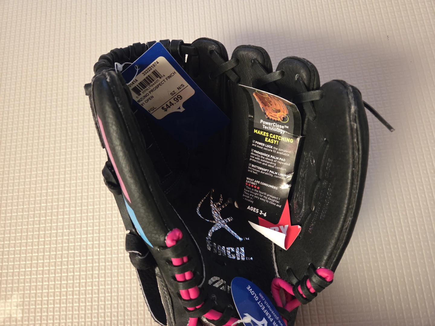 BNWT Mizuno Prospect Finch Youth Baseball Glove