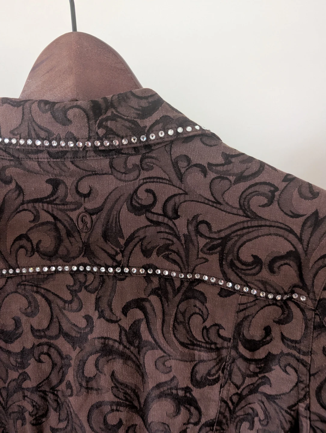 Christine Alexander Brown Embellished Button-Up Shirt - photo 3