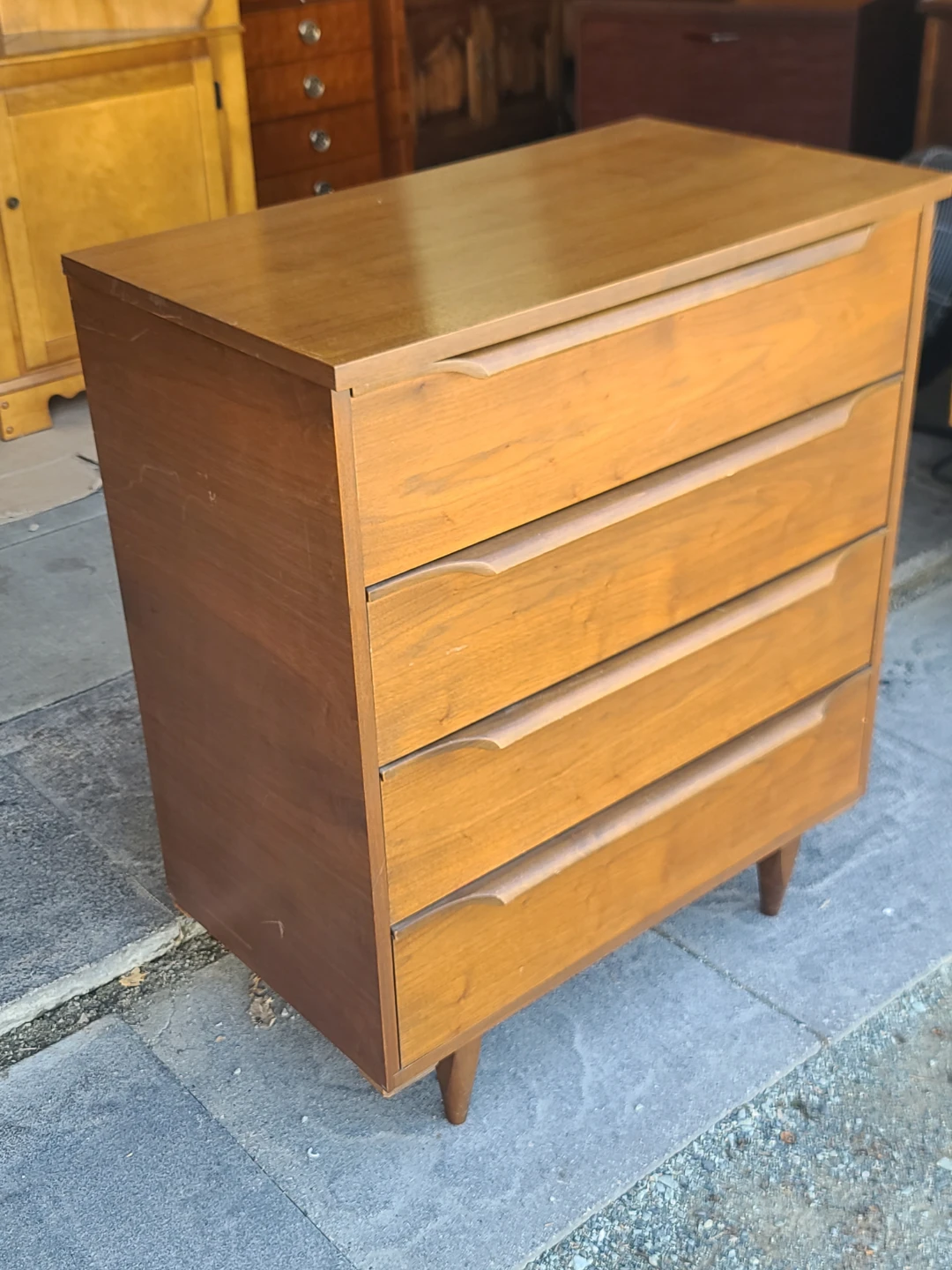 Mid-Century Modern 4-Drawer Chest - photo 2