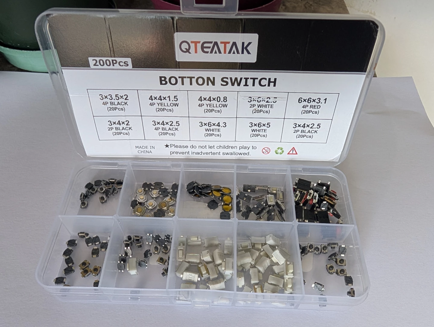 Brand New QTEATAK 200 Piece Micro Momentary Switch Kit